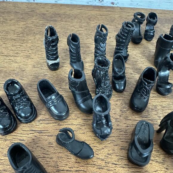 Large Lot of Barbie Doll Single Shoes All Black Heels Flats Skipper Stacey 54 PC - Picture 7 of 8